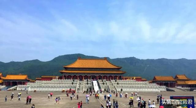 北京横店影视基地在哪，浙江横店影视城的故宫和北京的故宫一样大吗