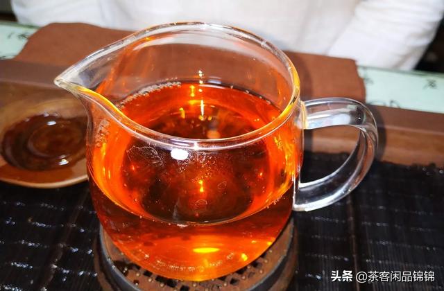 喝什么茶用什么杯子,泡茶最好用什么杯子什么样的玻璃杯泡茶好？