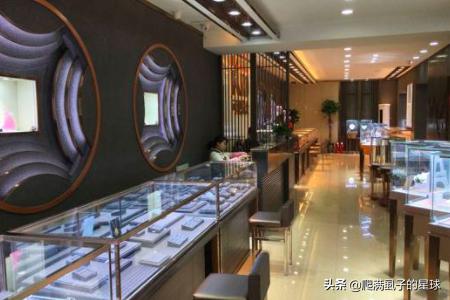 玉手镯取不下来怎么办,手镯取不下来了，该怎么办呢？