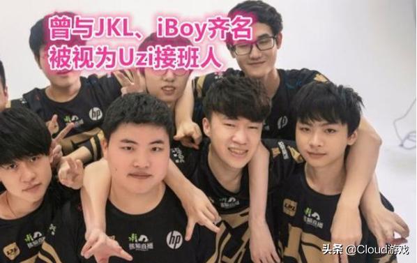 LOL：脾气和实力同在,走A怪韩服再犯错,挂机五把游戏,网友请求处罚,你怎么看？