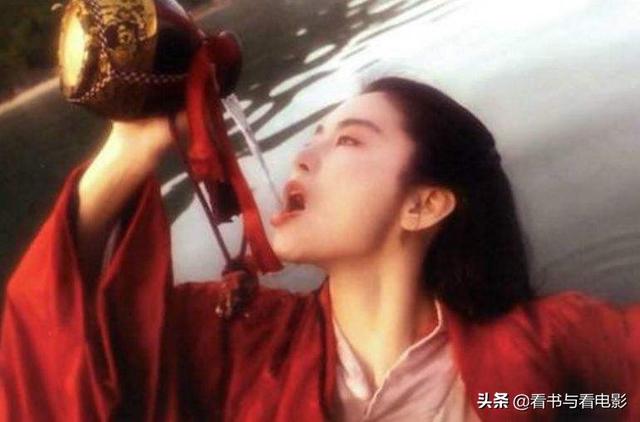 香港贱狗俱乐部在线看:你心目中的那位港台女神，他们随着岁月渐渐老去，你还喜欢她吗？