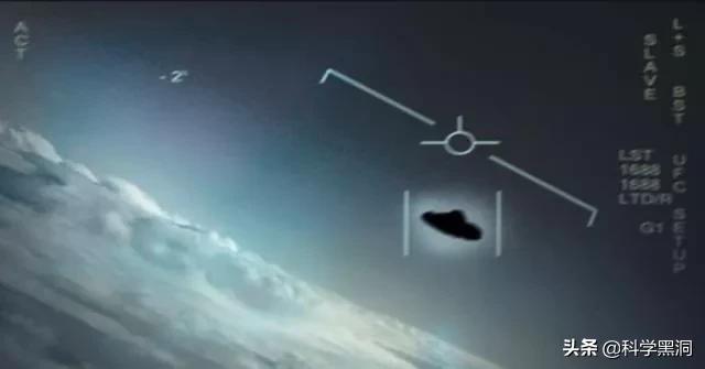 仔细看宇宙很恐怖UFO，你有没有发现最近四五月份世界各地都频繁出现UFO这是啥预兆吗