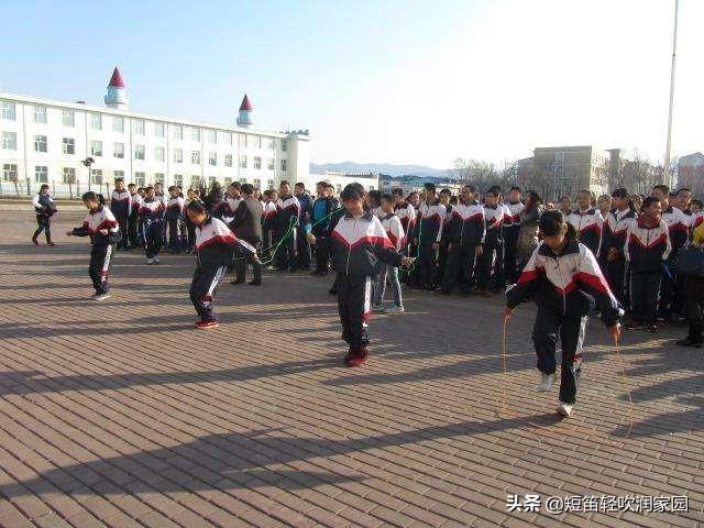 四川学校丧尸事件:在班级中，以学生管学生好不好
