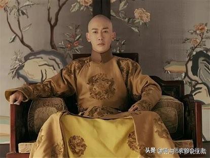 法蒂玛事件:历史上真实的香妃，27岁入宫牌子被翻掉漆死后乾隆罢朝三天吗？