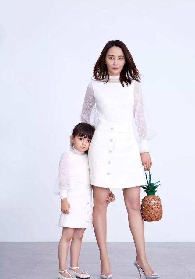 杜若溪图片:中国最美最漂亮的回族女明星都有谁？