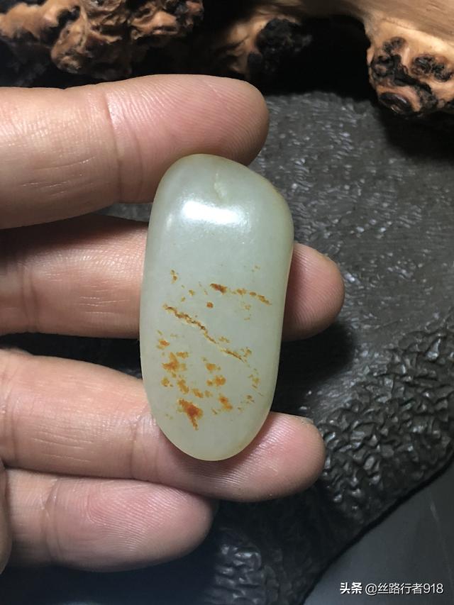 两三千块钱能买到真的和田玉籽料吗