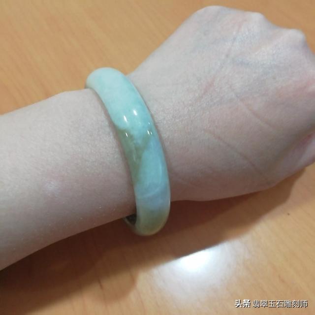 带了50年的翡翠手镯,戴了10年的玉镯，质量如何？