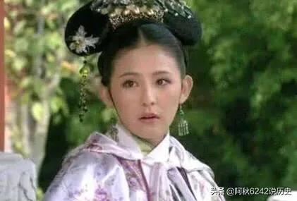 太子挟持洛威拿:《雍正王朝》面对四大箱百官行述，四爷一个字“烧”？