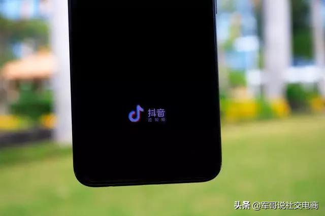 你们觉得未来最赚钱的几个行业是什么？
