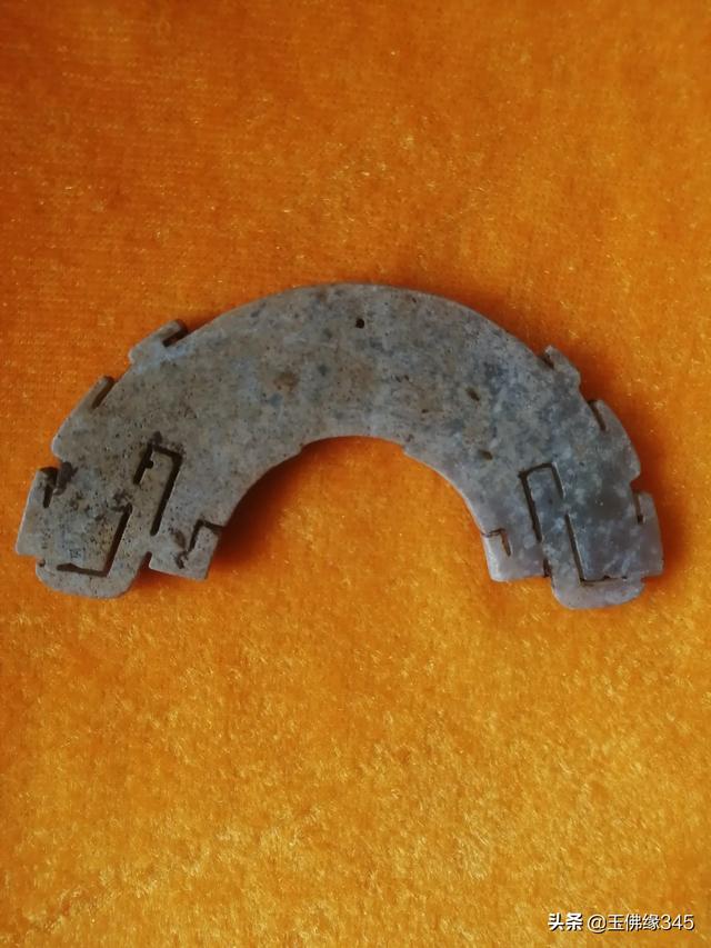 玉文化历史,除了东亚外，埃及和西亚有玉器文化吗？