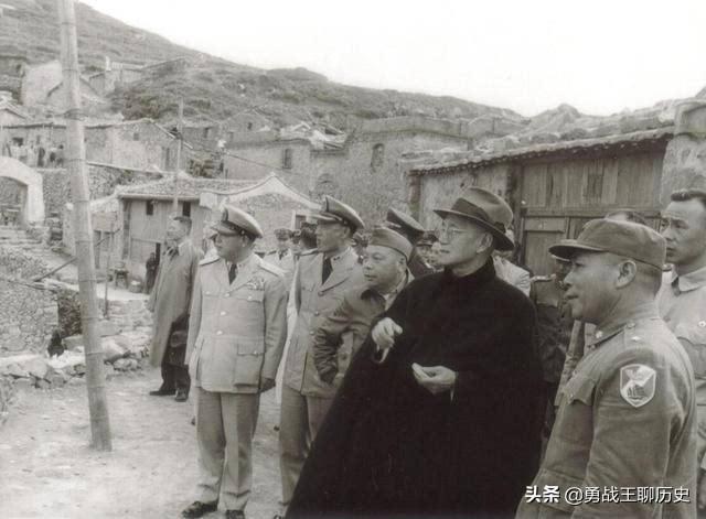 高魁元:历史上有没有到敌方当卧底，然后叛变己方留在敌方的故事？