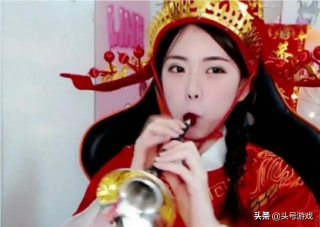 LOL周淑怡宣布停播,或将错过S9世界赛,粉丝竟然让她去看心理医生,怎么评价？