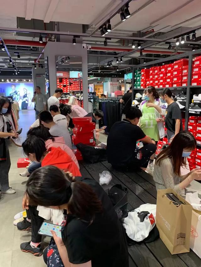 奥特莱斯的鞋子是真的吗？