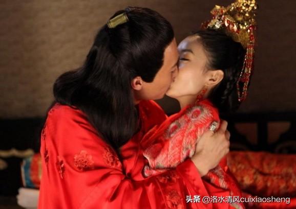 杨幂被强吻:杨幂，佟丽娅，唐嫣，袁姗姗哪个是电视剧女王