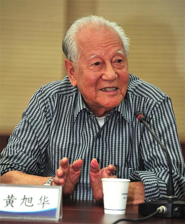 两弹一星功勋奖章:什么是“共和国勋章”？我国有哪些人获得过“共和国勋章”？