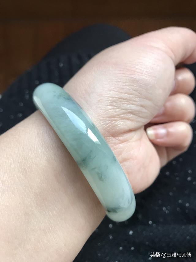 5000左右的翡翠手镯什么品相,怎么才能知道翡翠镯子的种类和价值？