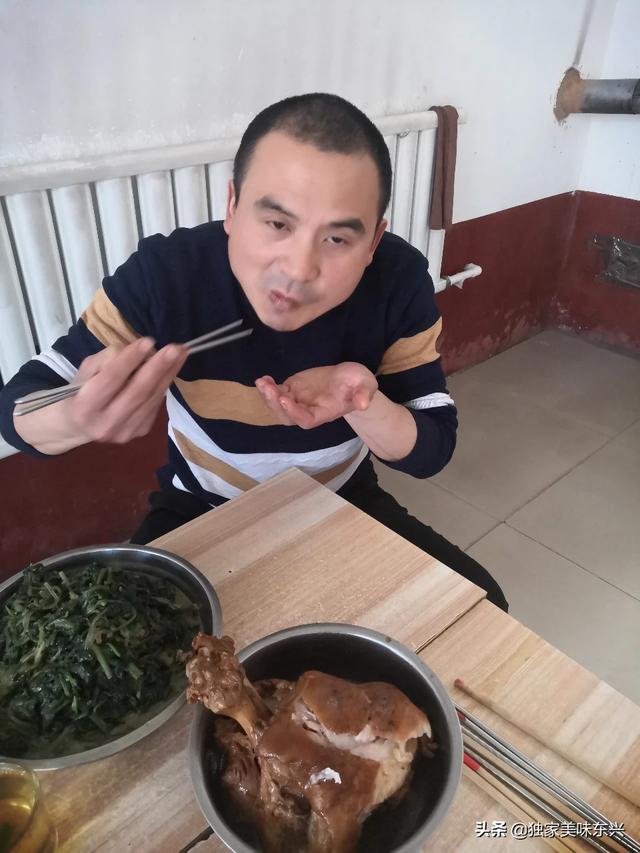 前后猪肘子哪个好？为何？