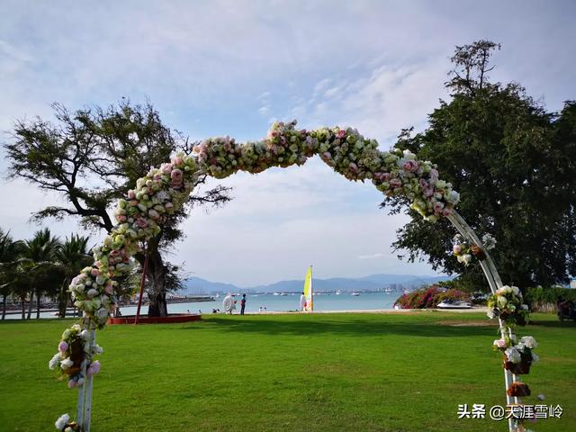 十月三亚<a href=https://maguai.com/list/52-0-0.html target=_blank class=infotextkey>旅游</a>:请问10.1适合去海南玩吗？海南那时候还是很热吗？