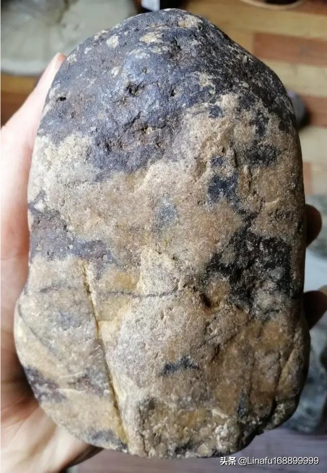 有没有玉石类陨石？怎么样？