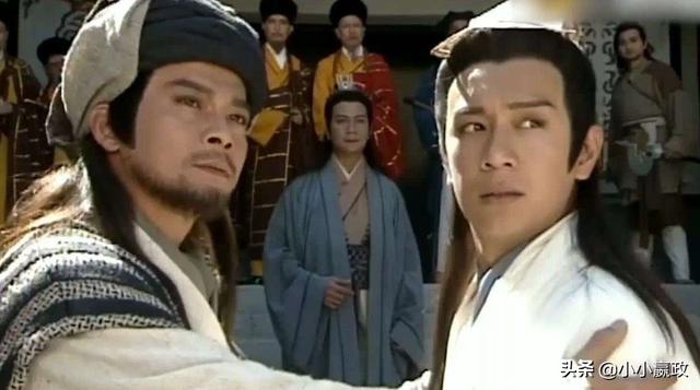 萧峰开始对段誉不是很了解就和他结拜，慕容复在前期萧峰是对他很认可的却没结拜！为何？插图10