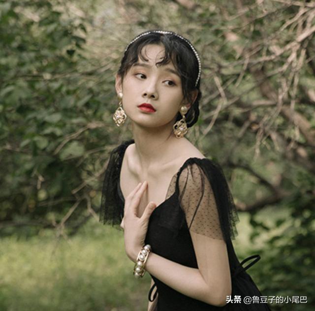 柳若馨:女演员姜妍的颜值并不是很高，她为何特招人喜爱
