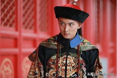 多尔衮执掌朝政时，索尼、鳌拜等大臣在干什么？插图49