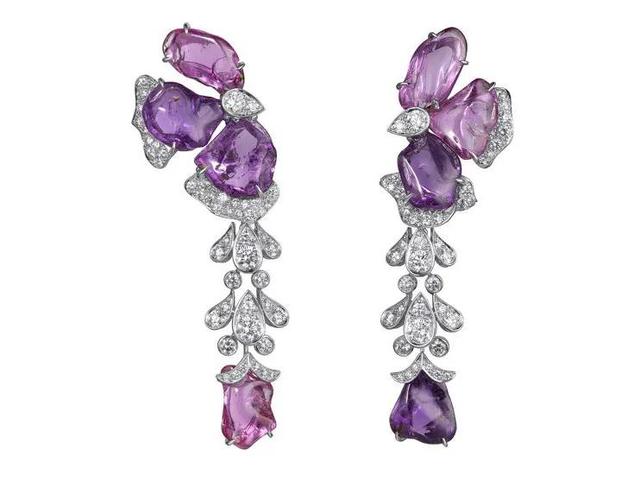 蓝宝石哪些人不宜戴,蓝宝石葡萄优缺点是什么？都有哪些品种？