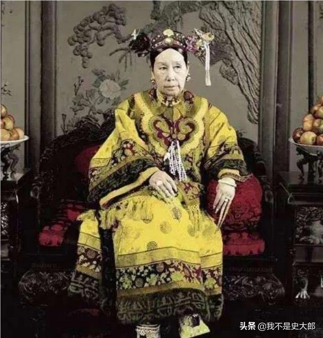 慈禧下葬灵异事件:慈禧下葬时为何穿了一条红裤衩？