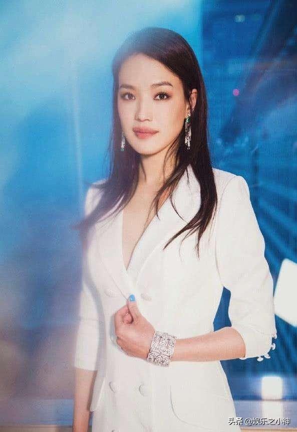 最性感的电影演员是？