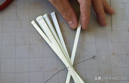 灯笼的简单做法，小灯笼的手工DIY做法？