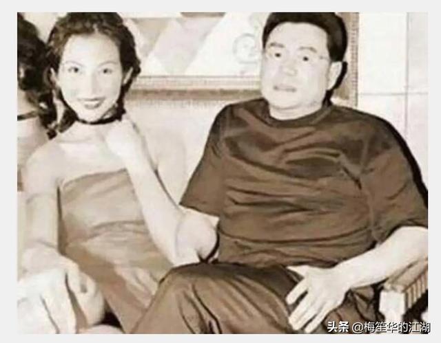关之琳高尓夫事件图片:有没有刘銮雄看上却拿不下的女星？