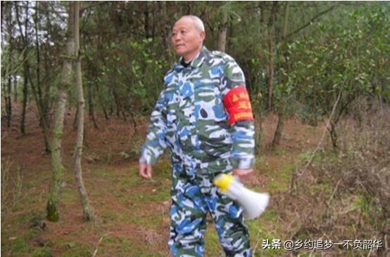 造福鸟招聘:给你三万一个月，当护林员，没有电，没有手机信号，你去吗？