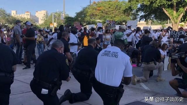 启东暴乱:关于美国爆乱事件，如今美警察又屈膝下跪你怎么看