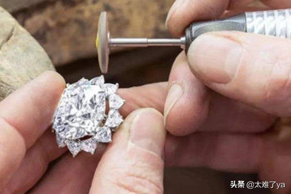 钻石品质级别表,怎么分辨钻石等级的好坏？