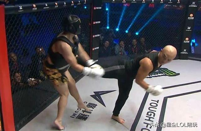 LOL药水哥直播中“痛哭流涕”,浑身伤痛礼物却收到手软,为何有如此多人买账？