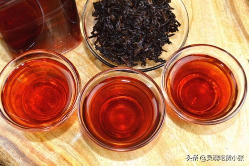 什么人适合喝普洱茶功效,喝普洱茶的好处？以及挑选茶的方法？
