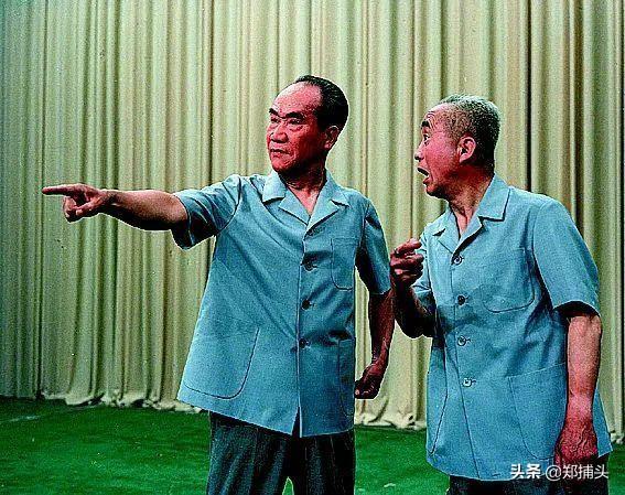 现在看侯宝林的相声真不觉得好笑，为何称他大师？