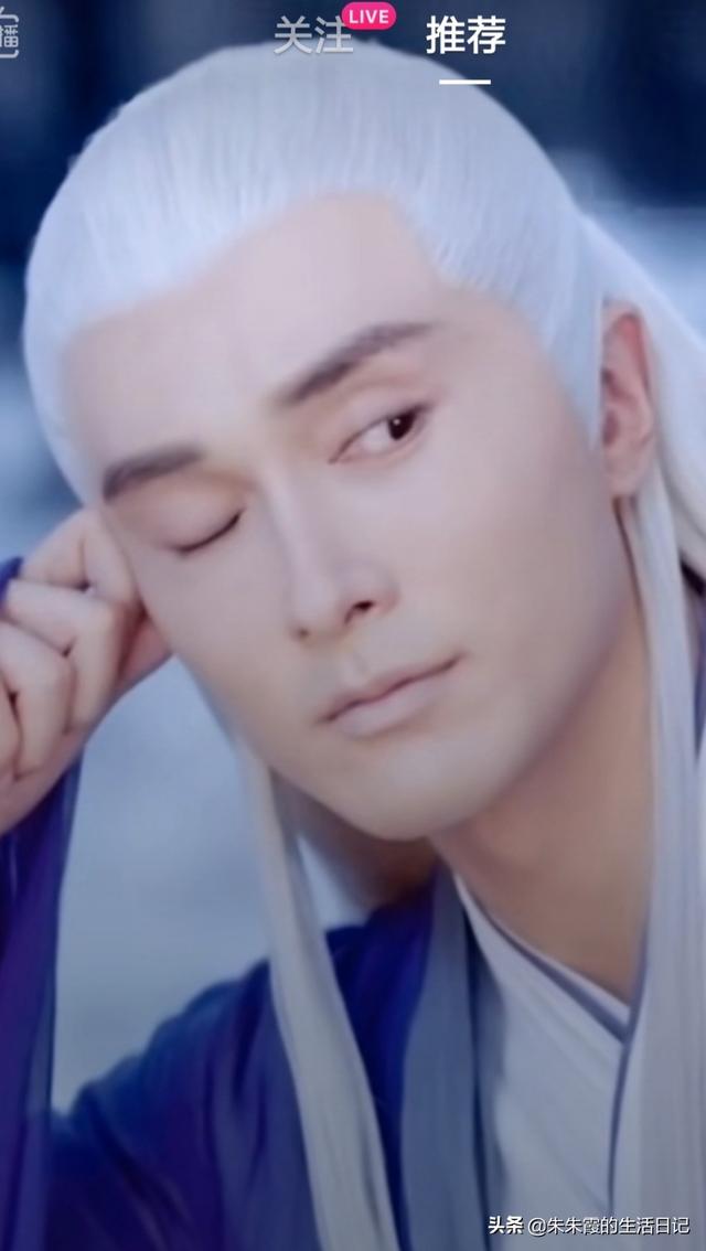 笨笨笨狐狸:如果帝君仍不知道凤九是小狐狸，还会入梦去救她吗？