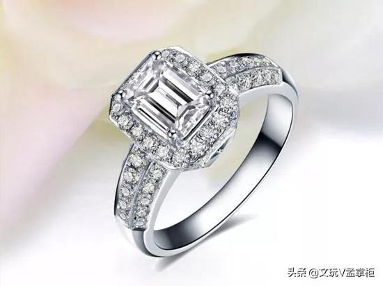 怎么选购钻石(钻石应该怎么选购)