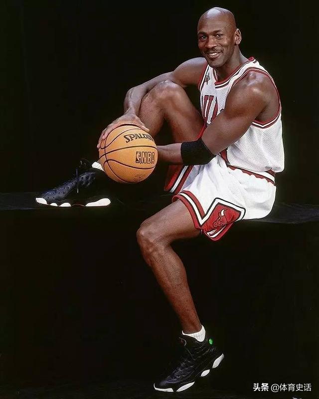 为什么张伯伦的各项得分数据如此惊人，在篮球界中的地位却不及乔丹，同位置相比也不如贾巴尔呢？插图12