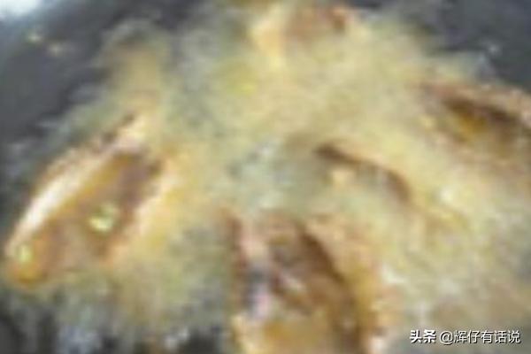 炸完东西的油应该怎么处理,炸过东西的油怎么处理干净？