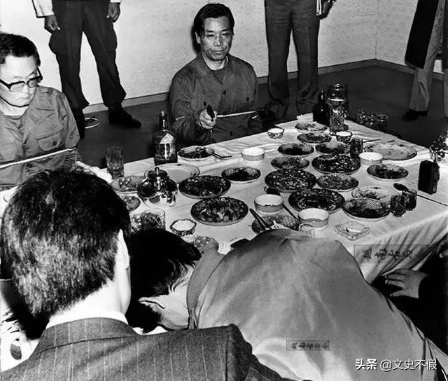 蒋雨熙:朴正熙、朴槿惠父女都当过韩国总统，他们执政时表现如何？