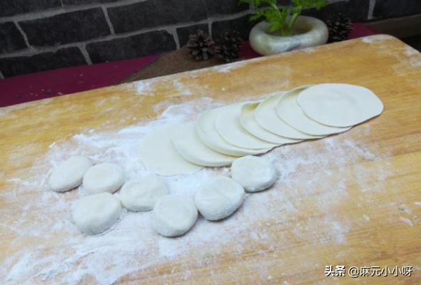 猪肉芹菜饺子馅怎么调,好吃的猪肉芹菜馅饺子怎么调馅？