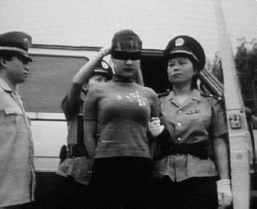 翻车鱼的死法太残忍了:死刑是枪决，那么是打头还是打心脏呢？