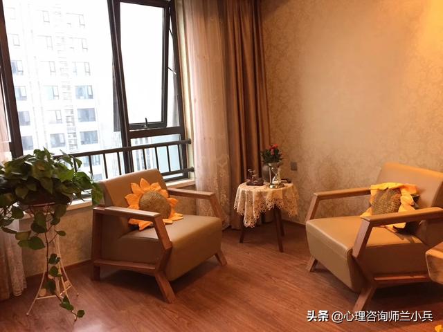 心理承受能力特别弱,一点打击就很崩溃,怎么办？