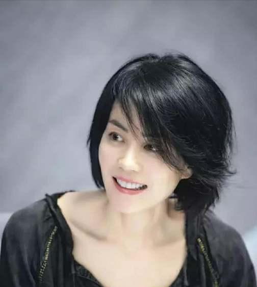 王菲李亚鹏结婚:王菲和谢霆锋在一起了，李亚鹏和许晴会有可能吗