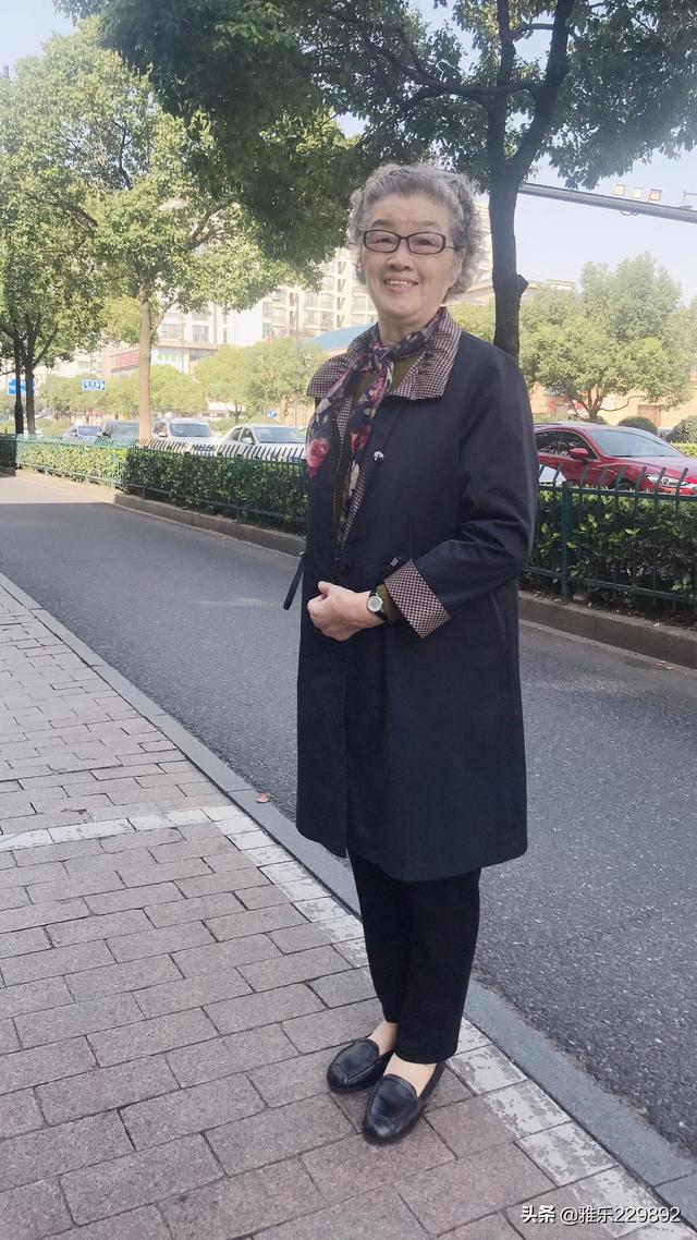 昆莱小雪人 刷小艺:老人一个人在家，是如何度过每一天的？他们孤独吗？