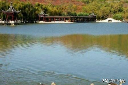通州大运河森林公园南门停车场:北京市区有哪些绿化比较好、有大面积水域的免费公园？