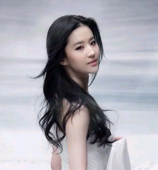 利智近照:哪些女演员在你心目中可被称为女神级呢？