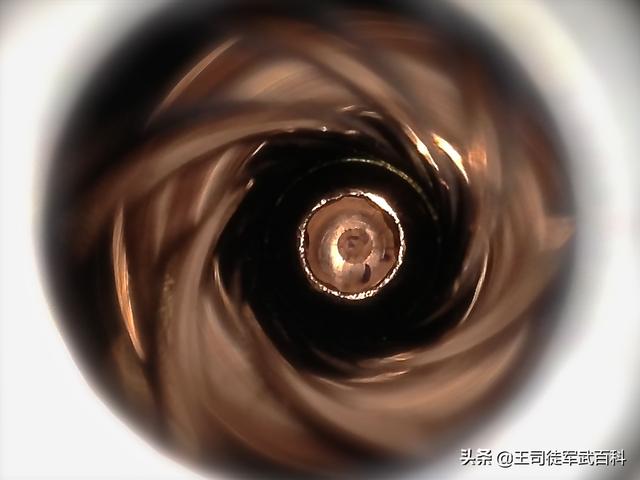 头条问答 为什么弹头外边往往都是一层铜皮 兔哥哨位的回答 0赞
